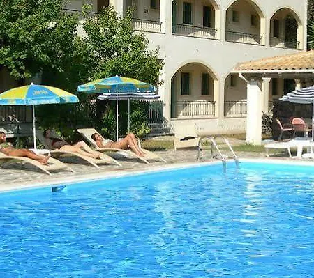 Hotel apartamentowy Karmar 2*